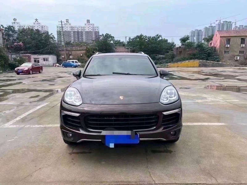 东营15年保时捷卡宴1