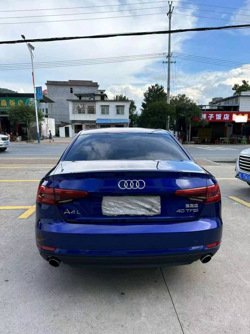 邵阳17年奥迪A4L3