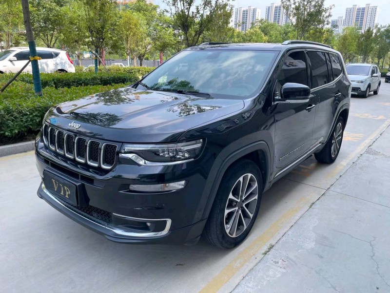 枣庄19年Jeep大切诺基4