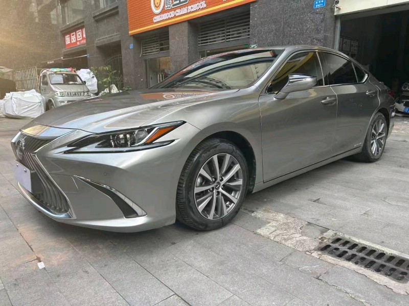 重庆20年雷克萨斯ES2
