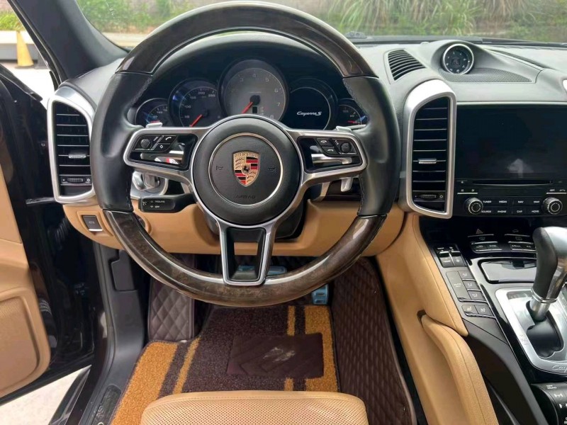 宜昌17年保时捷卡宴6