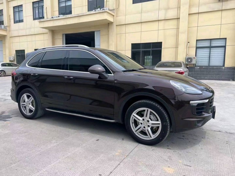 宜昌17年保时捷卡宴9