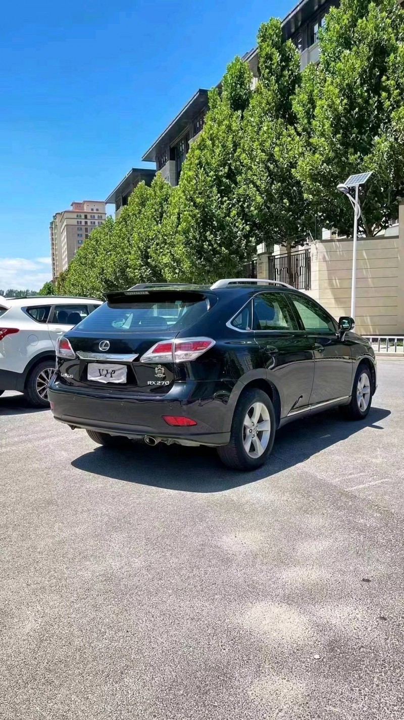 廊坊14年雷克萨斯RX8