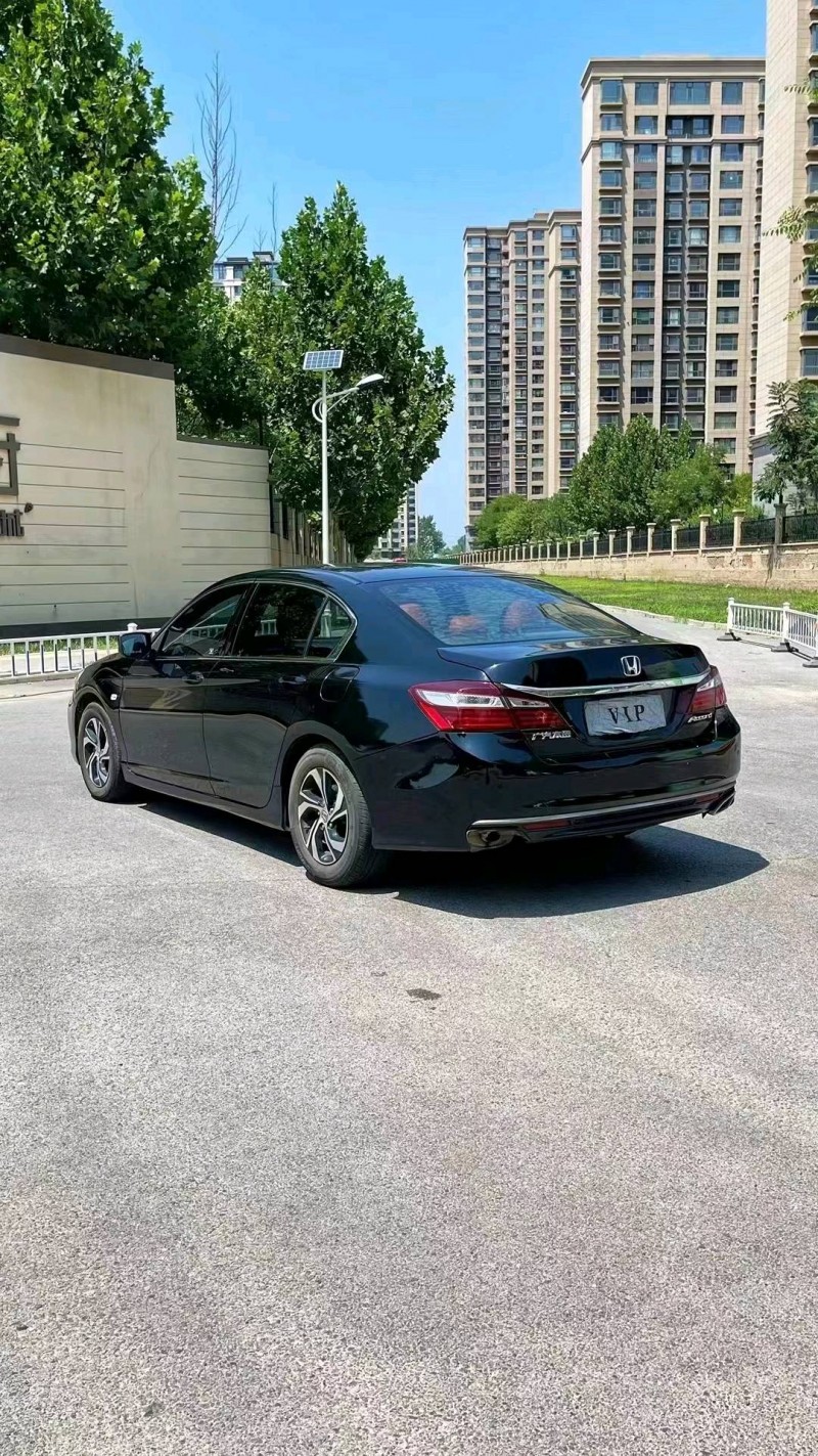廊坊17年本田雅阁3
