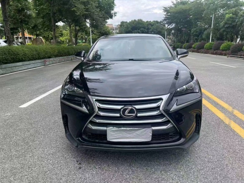 汕头16年雷克萨斯NX1