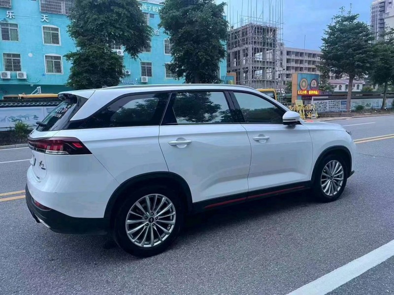 汕頭21年長安汽車歐尚7