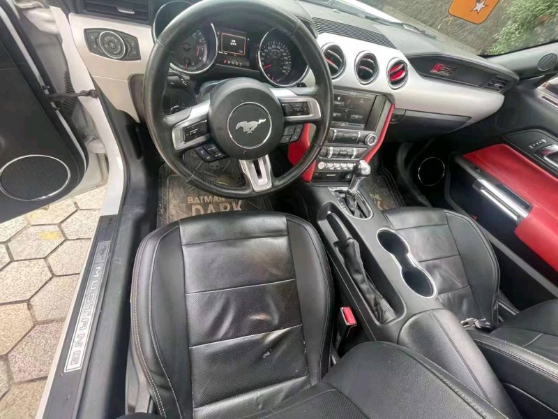 重庆16年福特野马5