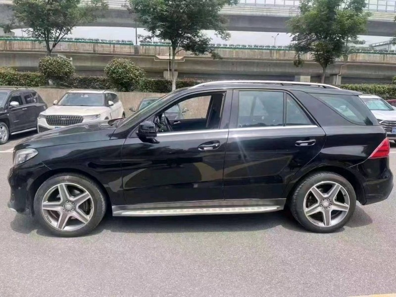 嘉兴16年奔驰GLE9