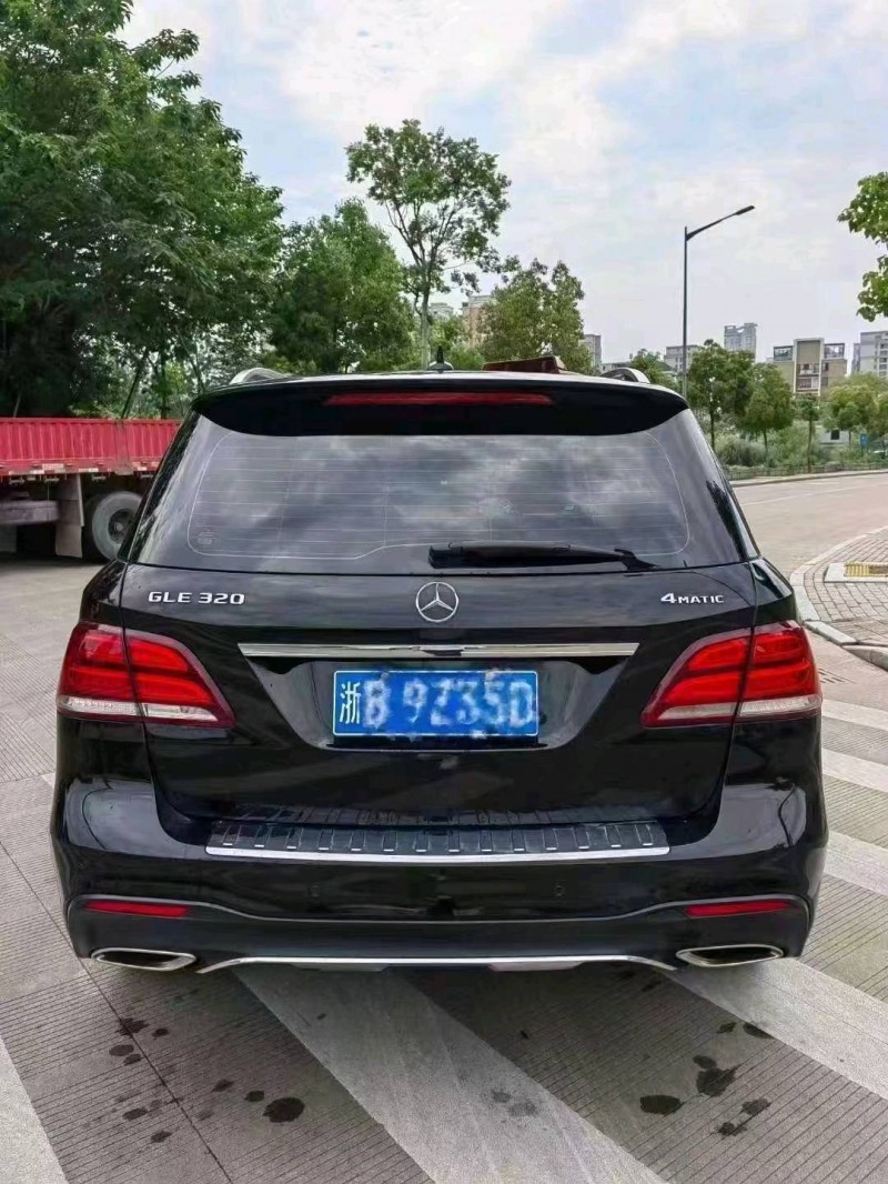 嘉兴19年奔驰GLE2