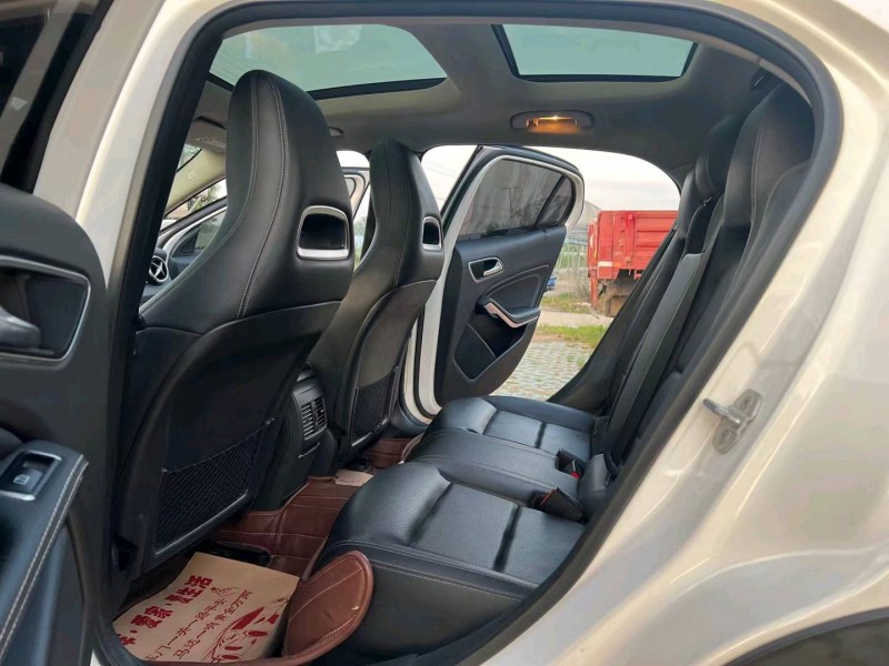 徐州16年奔驰GLA6