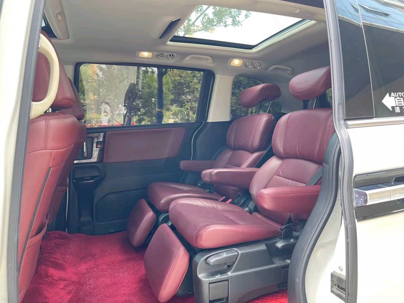 济宁17年本田艾力绅4