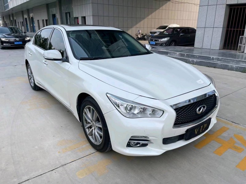 济宁17年英菲尼迪Q50L2