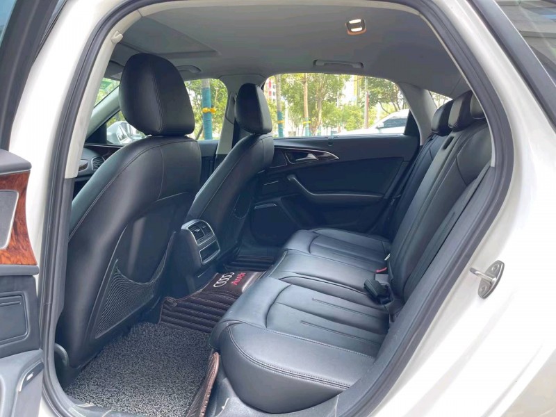 济宁16年奥迪A6L4