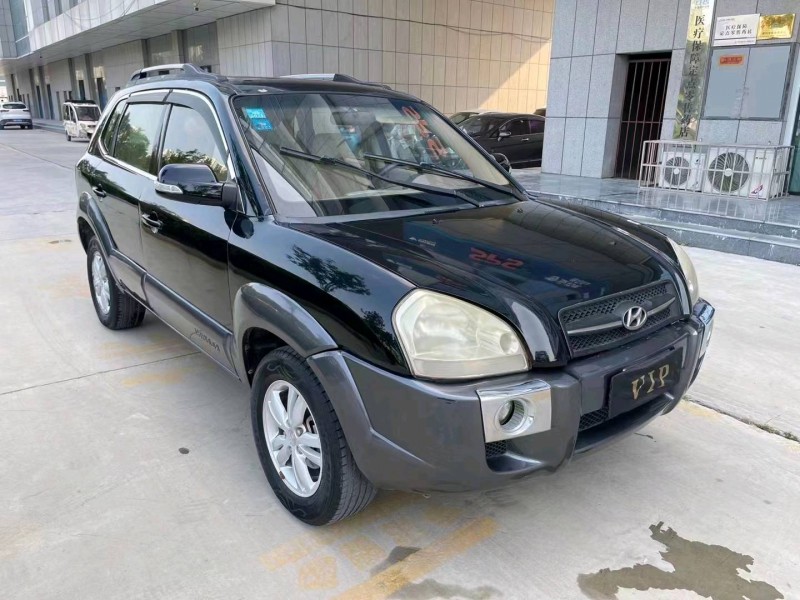 济宁11年现代途胜3