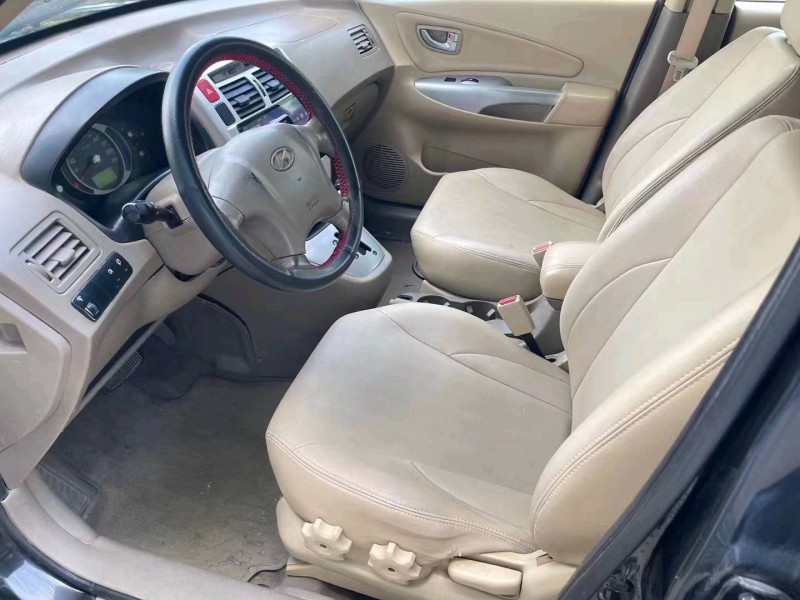 济宁11年现代途胜6