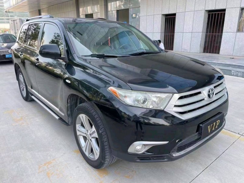 济宁14年丰田汉兰达3