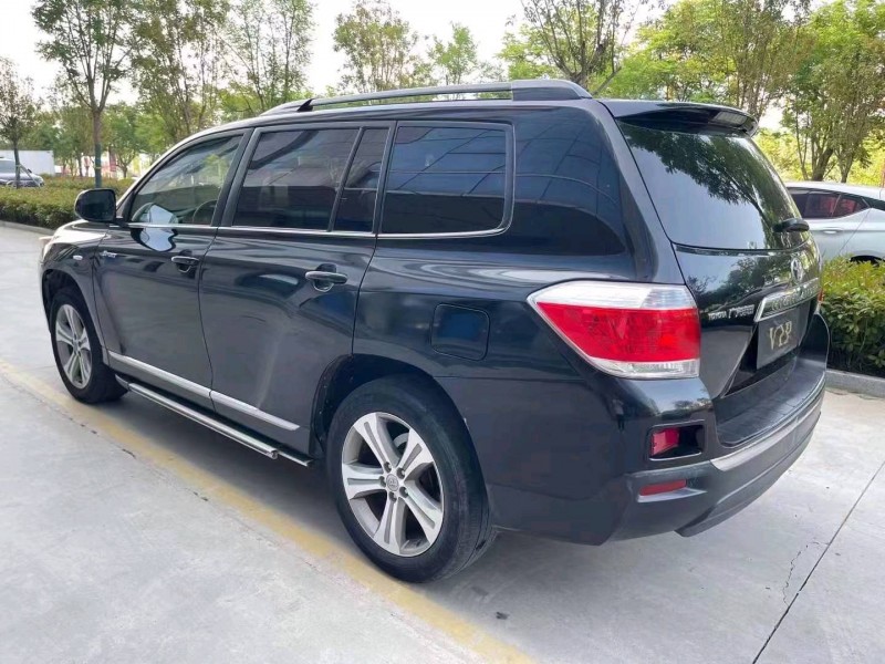 济宁14年丰田汉兰达7