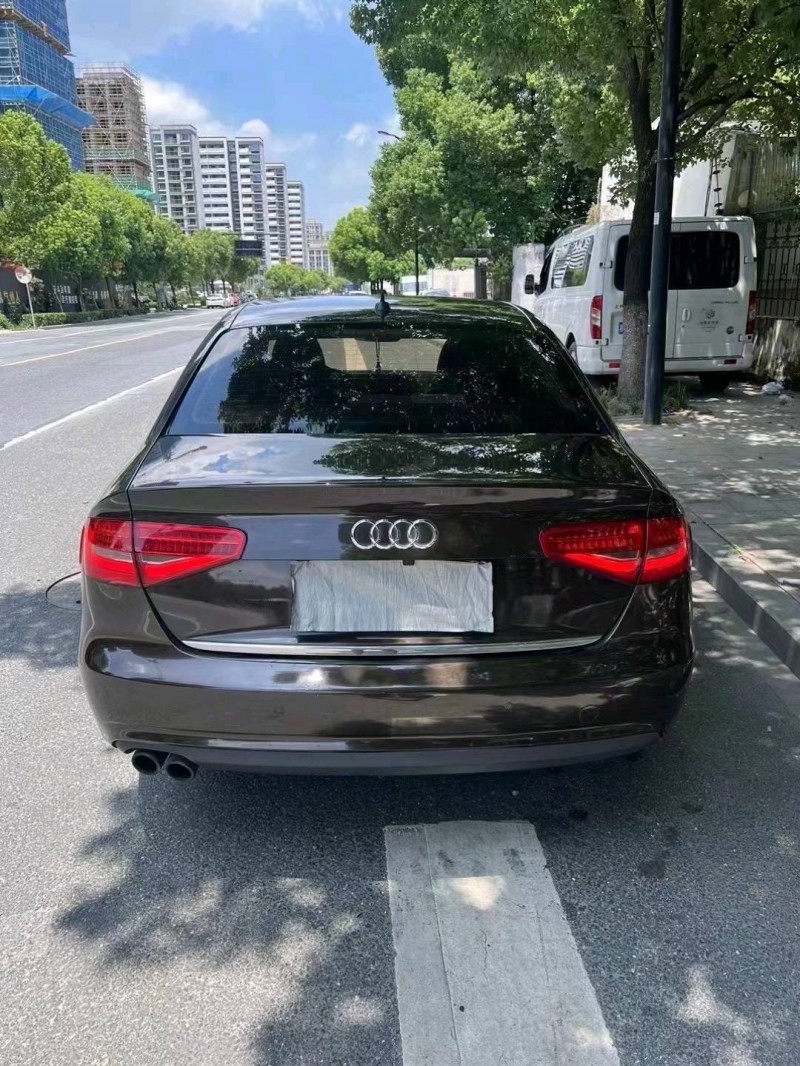 溫州14年奧迪A4L7