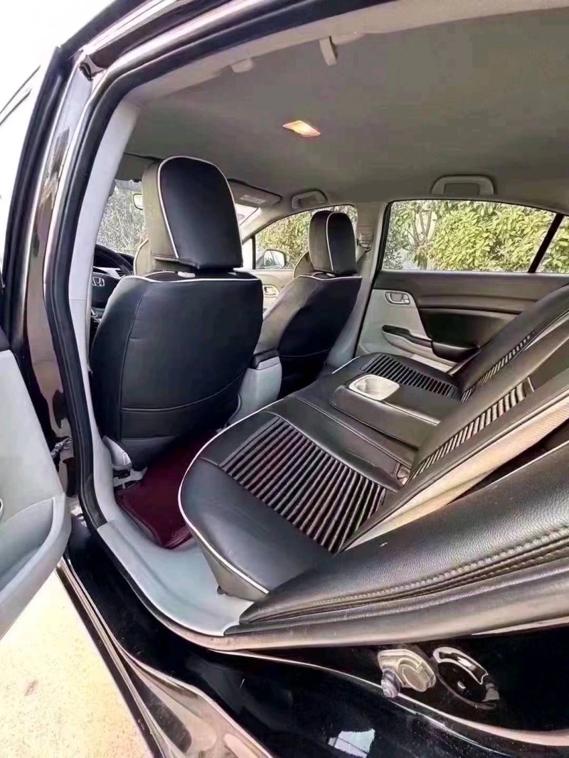 济南13年本田思域4