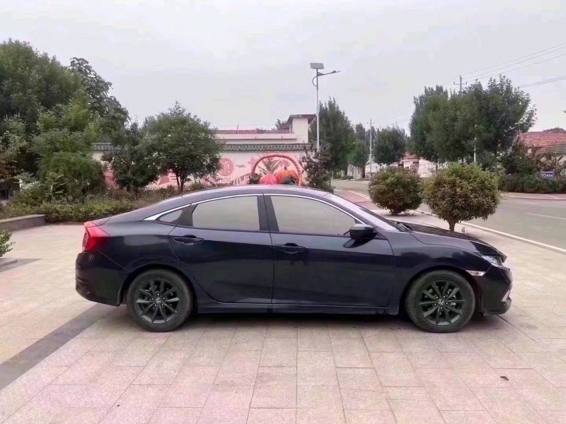 济南19年本田思域4