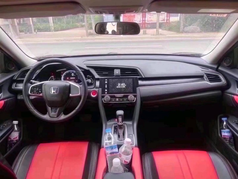 济南19年本田思域7