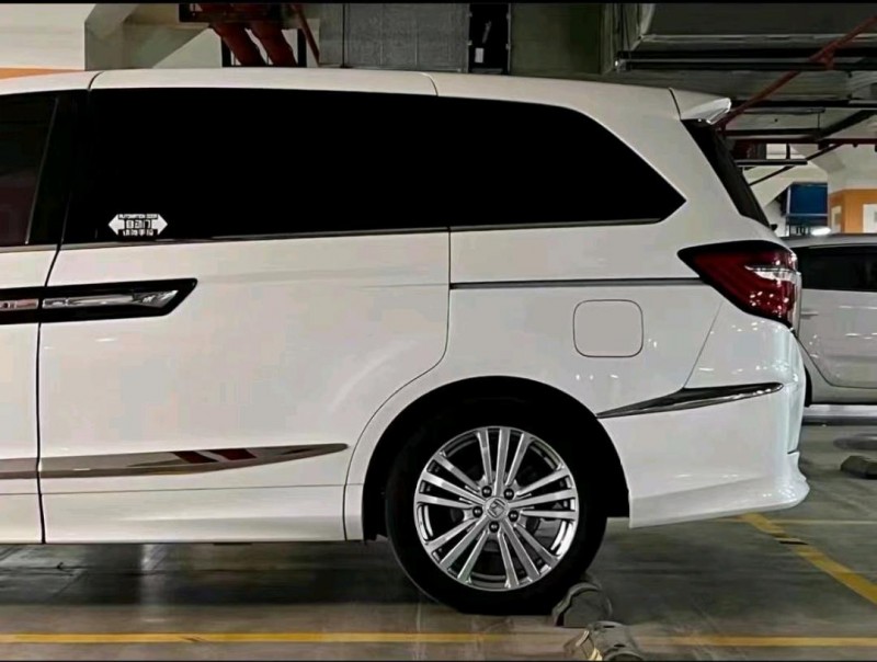 济南18年本田艾力绅3