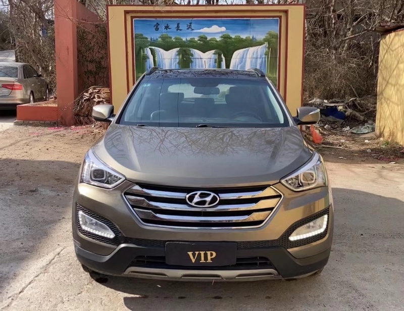 青岛13年现代新胜达1