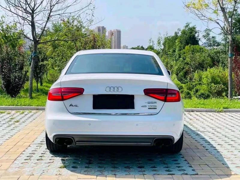 枣庄15年奥迪A4L8