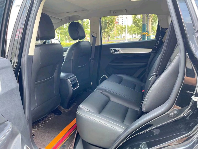 济宁19年吉利远景X64