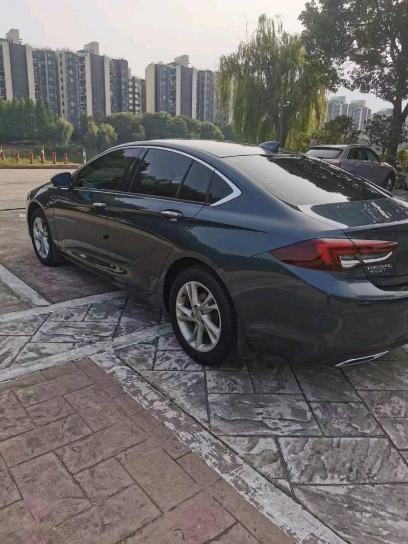 徐州21年别克君威4