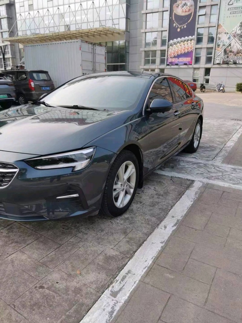 徐州21年别克君威5