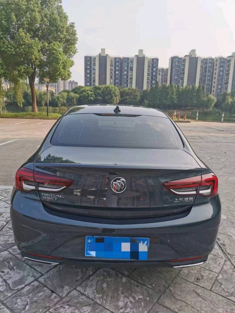 徐州21年别克君威9