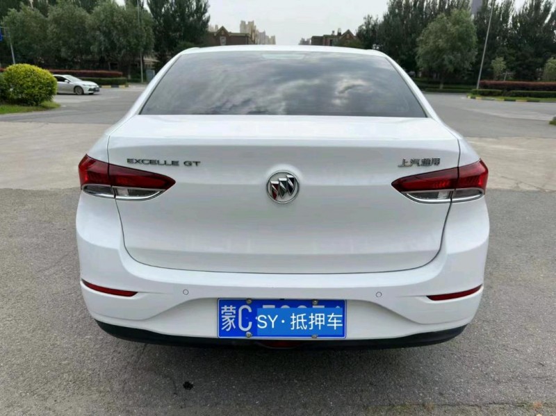 沈阳22年别克英朗9