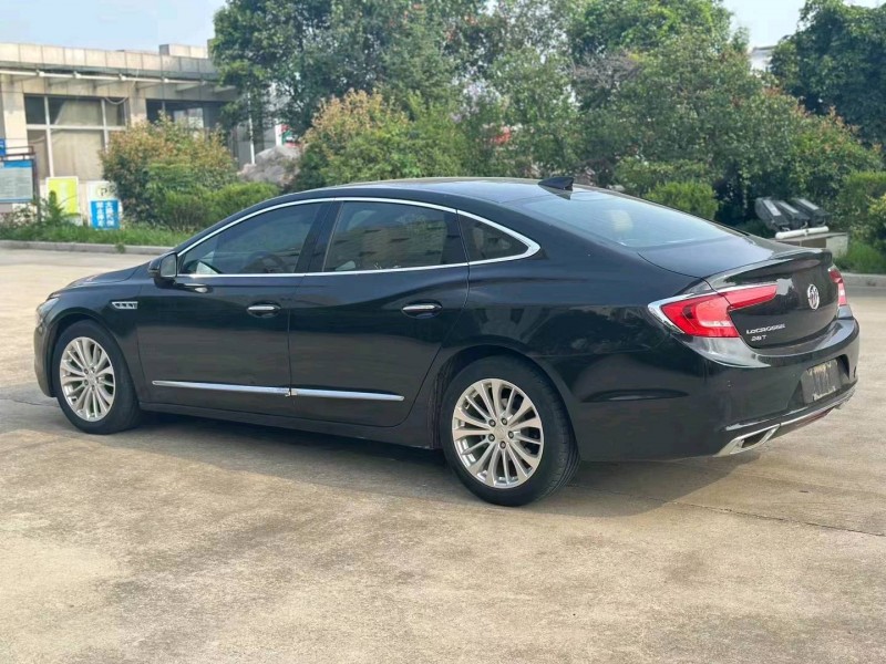 东营19年别克君越8