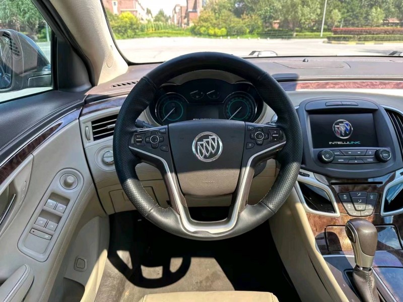 沈阳15年别克君越4