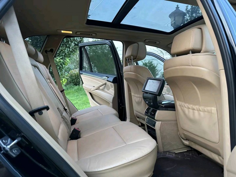 徐州10年宝马X57