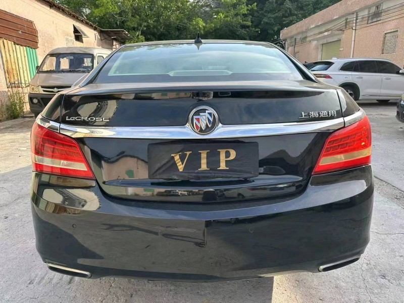 东莞15年别克君越8