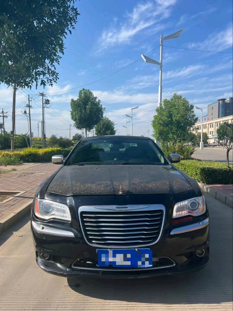 石家庄13年克莱斯勒300C1