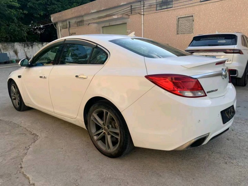 东莞12年别克君威7