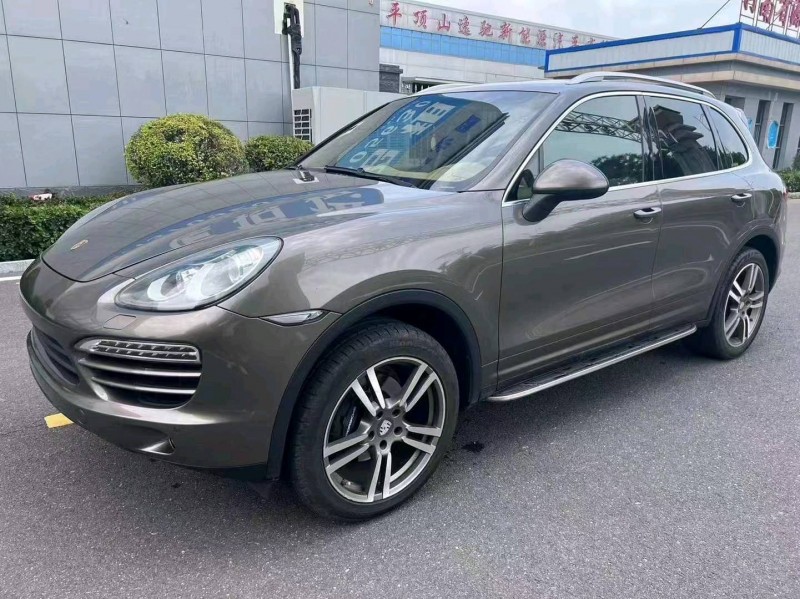 济南13年保时捷卡宴2