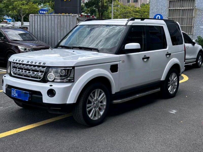 广州11年路虎发现3