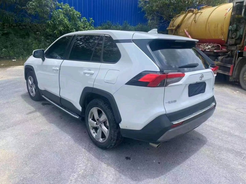 菏澤22年豐田RAV4榮放9