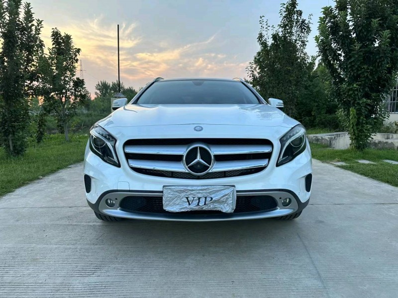 徐州16年奔驰GLA1