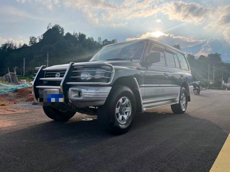 襄陽15年獵豹汽車黑金剛2