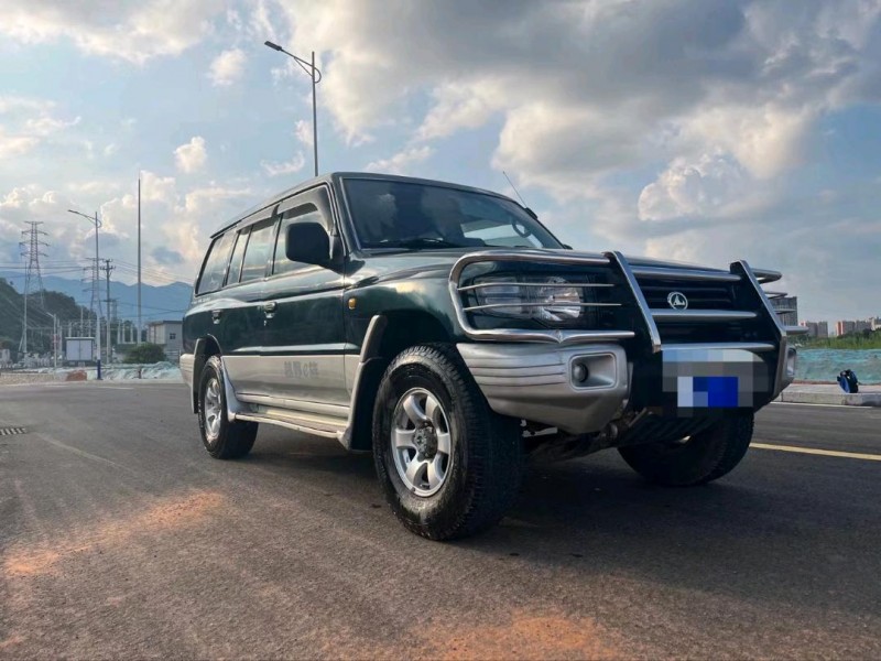 襄陽15年獵豹汽車黑金剛3
