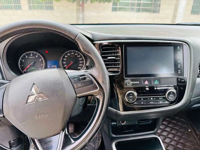 衡阳18年三菱欧蓝德9