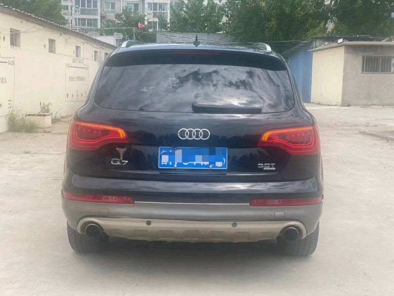 济宁12年奥迪Q79