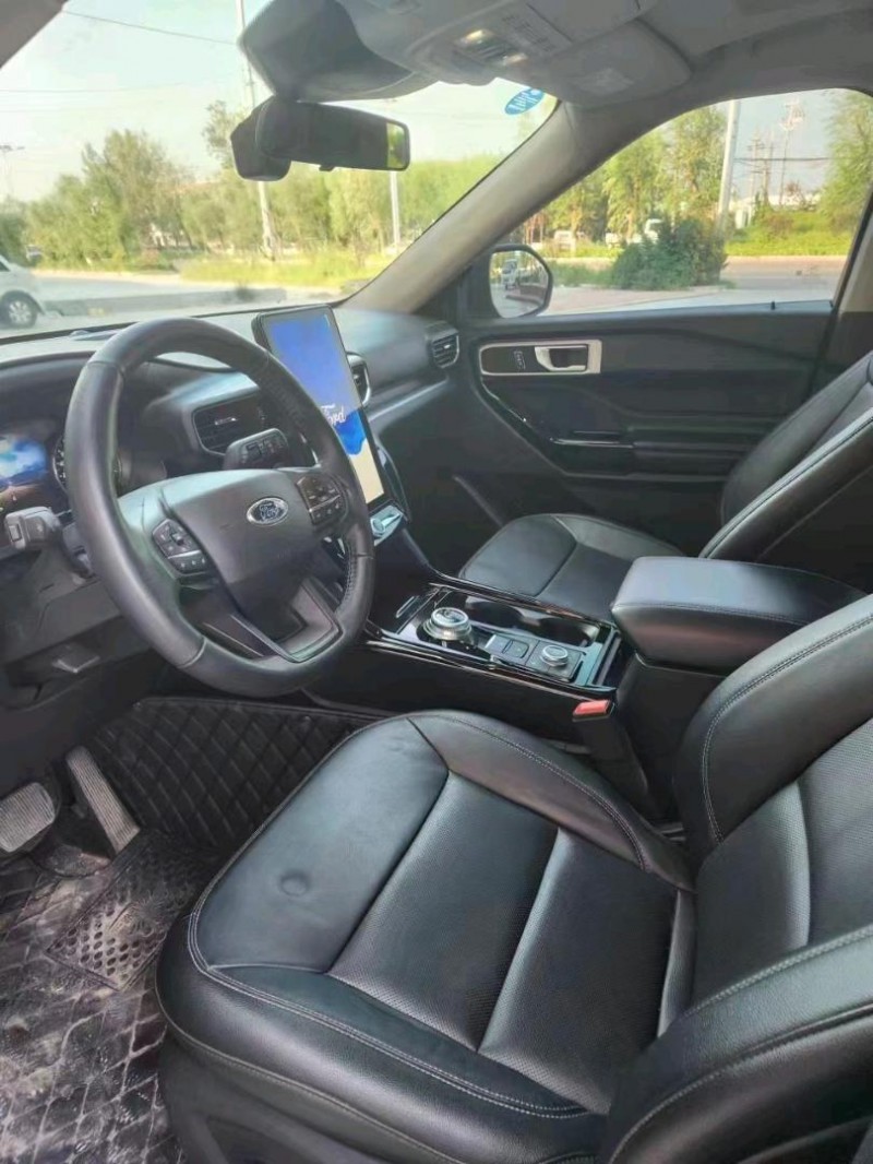 东营20年福特探界者4