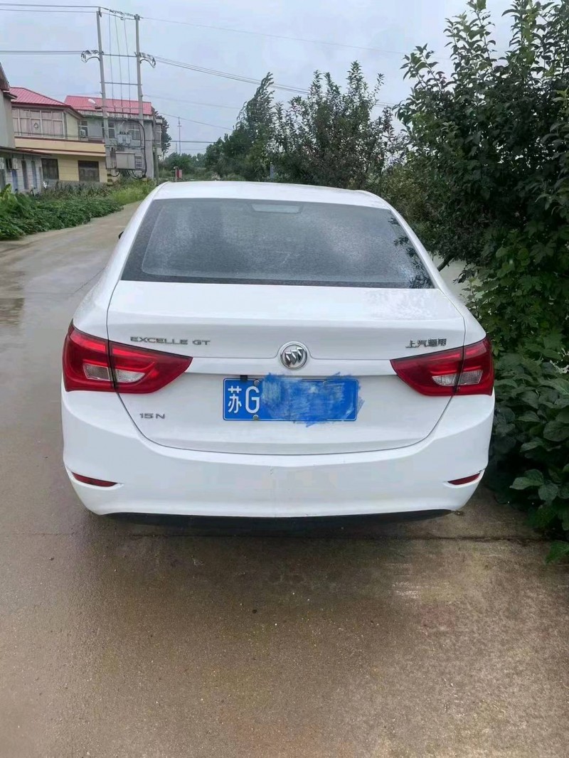 常州17年别克英朗6