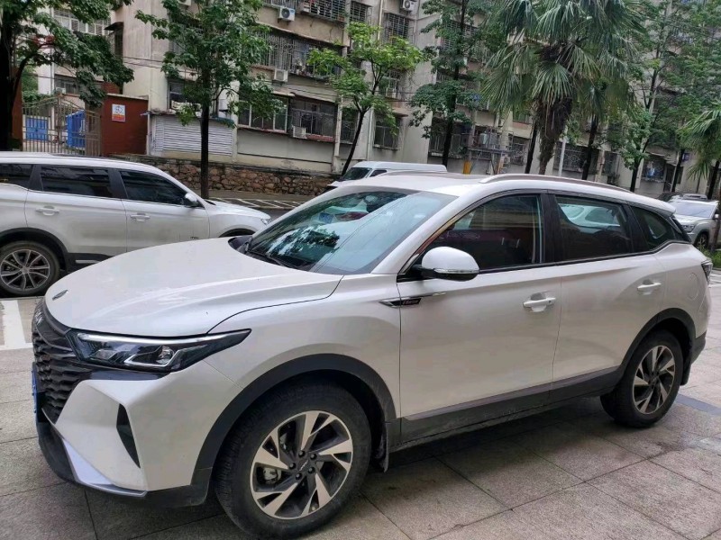 宜昌22年东风AX7pro2